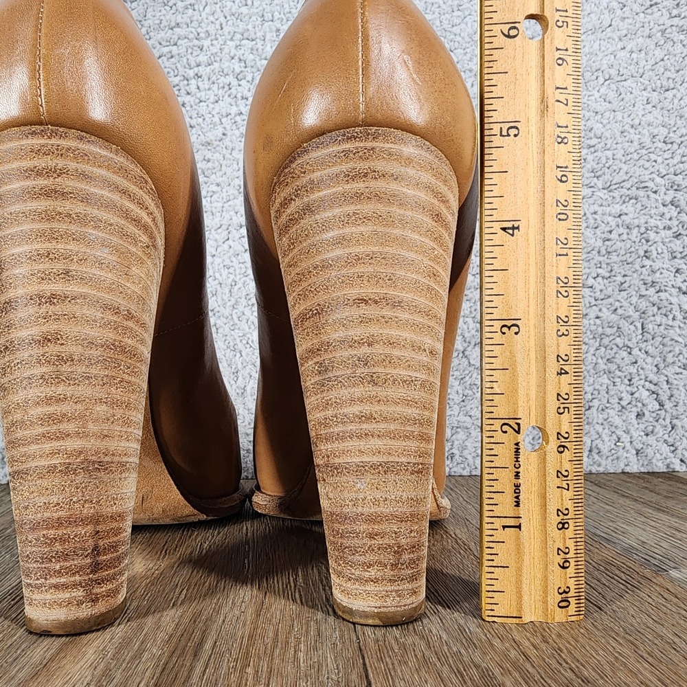 CELINE PARIS Women's Size 39.5 Tan Leather Chunky Heel Pumps Made in Italy - Picture 4 of 11